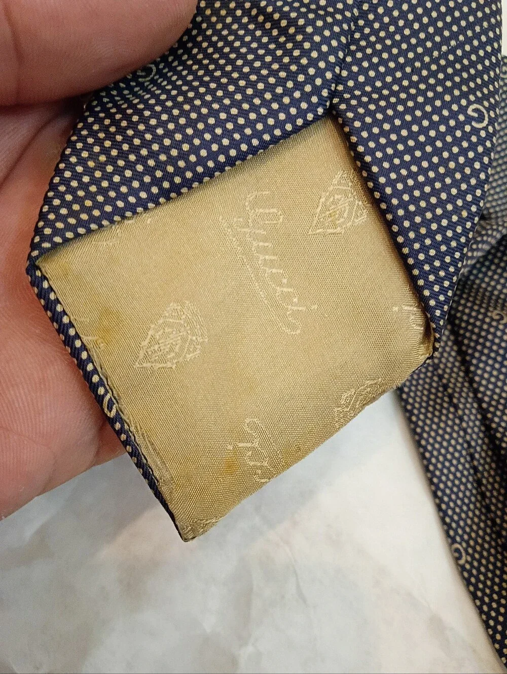 GUCCI VTG LOGO G All Over Print Rare  Skinny TIE